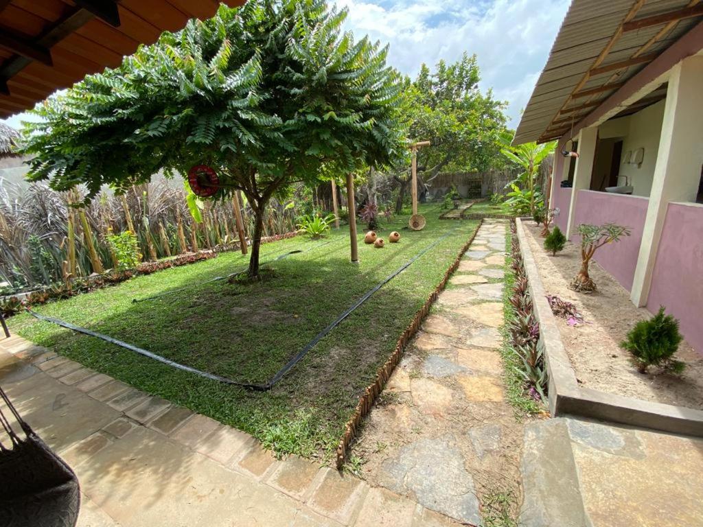 Rico Atins Hotel Luaran gambar