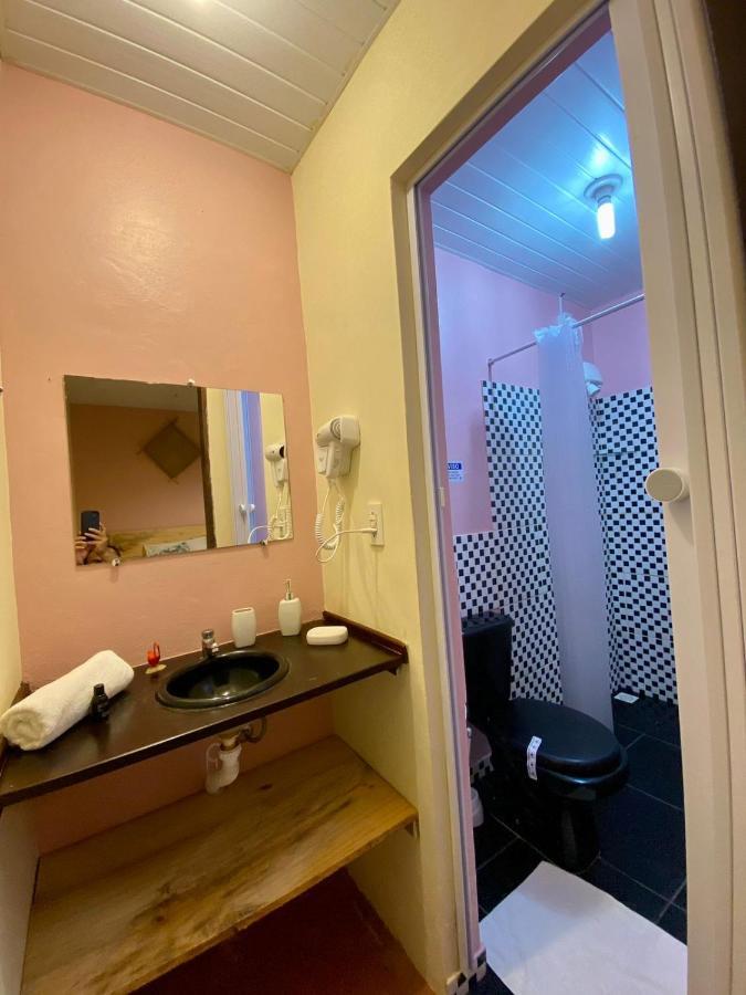 Rico Atins Hotel Luaran gambar